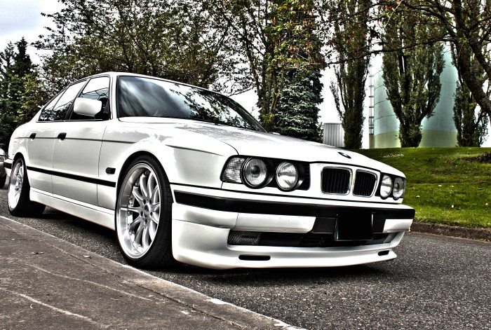 Автомобиль BMW Е34 Автомобиль BMW Е34